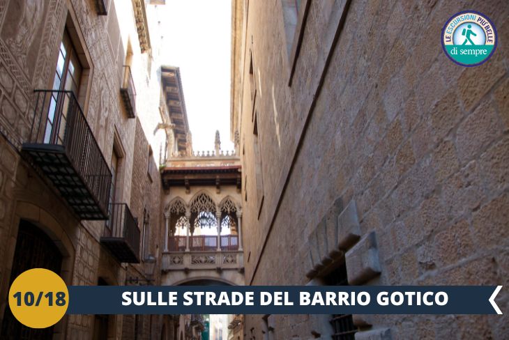 BARRIO GOTICO. Un tour a piedi ti porterà alla scoperta del Quartiere Gotico: labirinto di piccole strade in cui potrai ammirare ogni angolo della parte più antica della città. (escursione di mezza giornata)