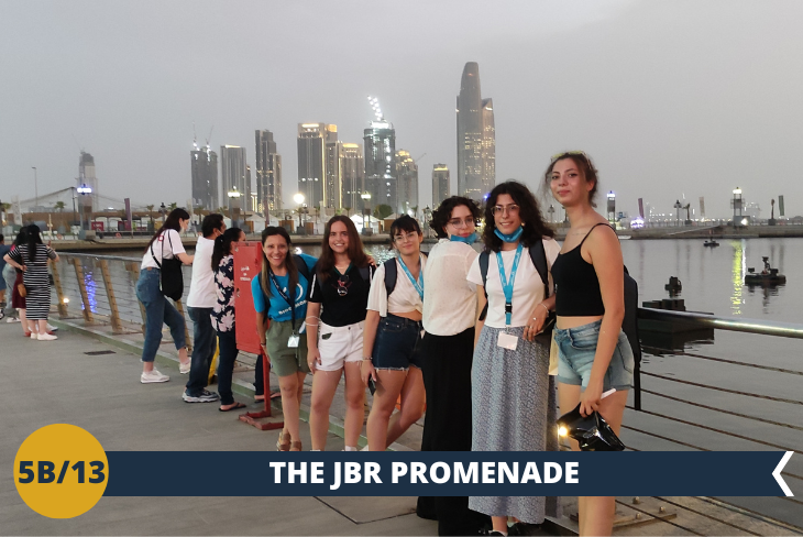 Il pomeriggio si concluderà con una passeggiata verso una delle più belle e celebri spiagge di Dubai, la spiaggia JBR, situata in uno dei quartieri più moderni della città, ovvero Dubai Marina. Parliamo di un lungomare di oltre un chilometro e mezzo, caratterizzato da centinaia di negozi, bar e ristoranti denominato “The Walk”, incorniciato da altissime costruzioni lussuose, come i Jumeirah Beach Residences, l’hotel Hilton e la spettacolare Cayan Tower. (Escursione di mezza giornata)